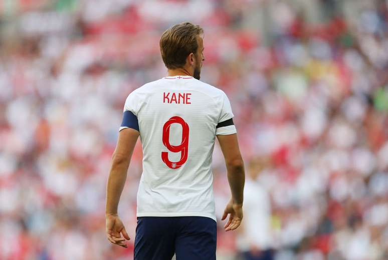 O atacante Harry Kane em campo em amistoso contra a Nigéria