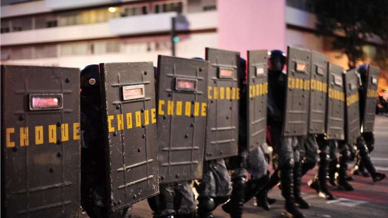 Policiais relatam que preferem sofrer castigos físicos a responder oficialmente por pequenos erros