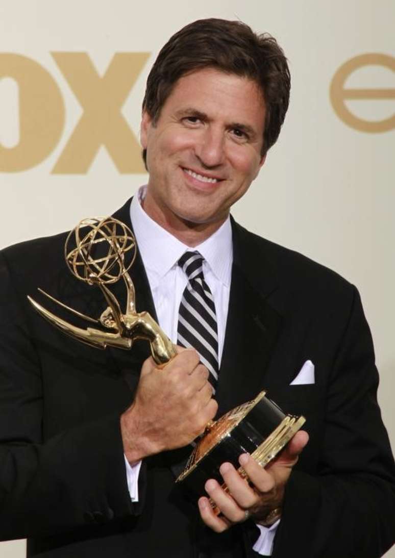 Steve Levitan comemora prêmio Emmy em Los Angeles
 18/9/2011     REUTERS/Lucy Nicholson