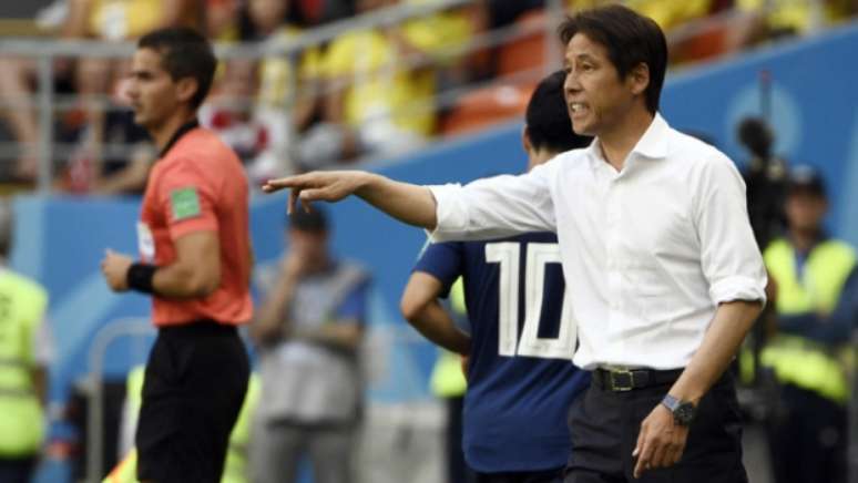 Akira Nishino assumiu o comando da seleção japonesa faltando pouco mais de dois meses para o início da Copa (AFP)