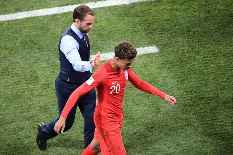 Dele Alli deixou o campo aos 35 minutos do segundo tempo (Foto: Nicolas Asfouri / AFP)