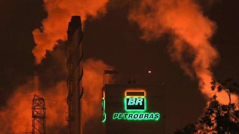 Senador Alvaro Dias afirma que não pretende privatizar a Petrobras, caso seja eleito presidente