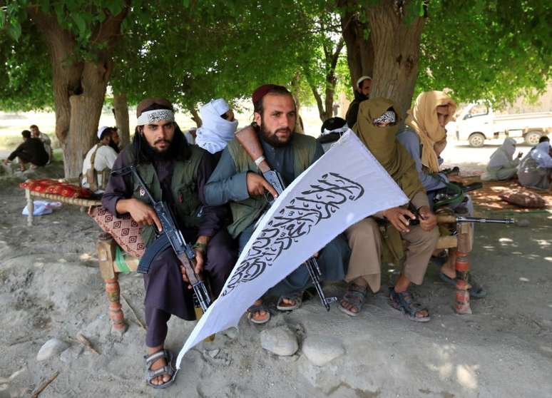 Militantes do Taliban na província de Nangarhar, no Afeganistão 16/06/2018 REUTERS/Parwiz