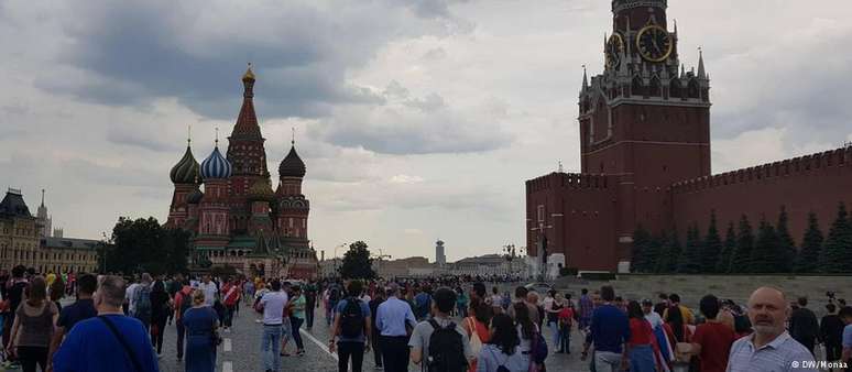Praça Vermelha em Moscou: imprensa local diz que muitos russos viram apenas "brincadeira" no vídeo