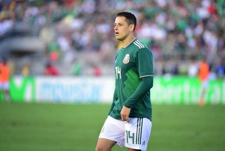 Chicharito passou em branco contra a Alemanha, mas fez boa partida em Moscou (Foto: FREDERIC J. BROWN / AFP)