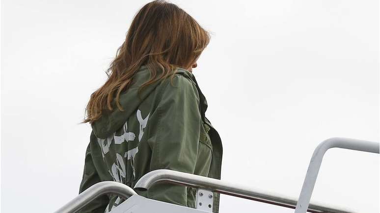Melania Trump usou jaqueta da fast-shop Zara