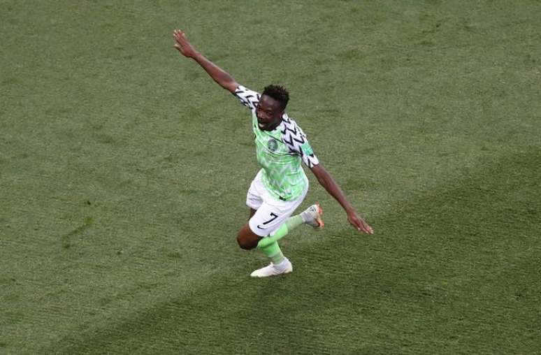 Ahmed Musa, da Nig&eacute;ria, comemora gol marcado contra a Isl&acirc;ndia na Copa do Mundo
22/06/2018 REUTERS/Sergio Perez