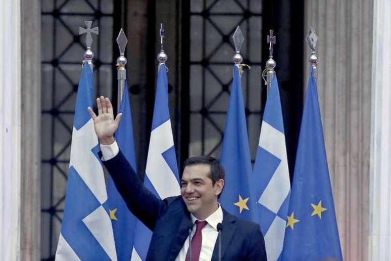 Alexis Tsipras anuncia reestruturação da dívida grega