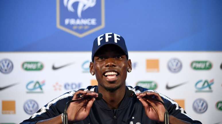 Pogba, durante entrevista coletiva (Foto: AFP/FRANCK FIFE)