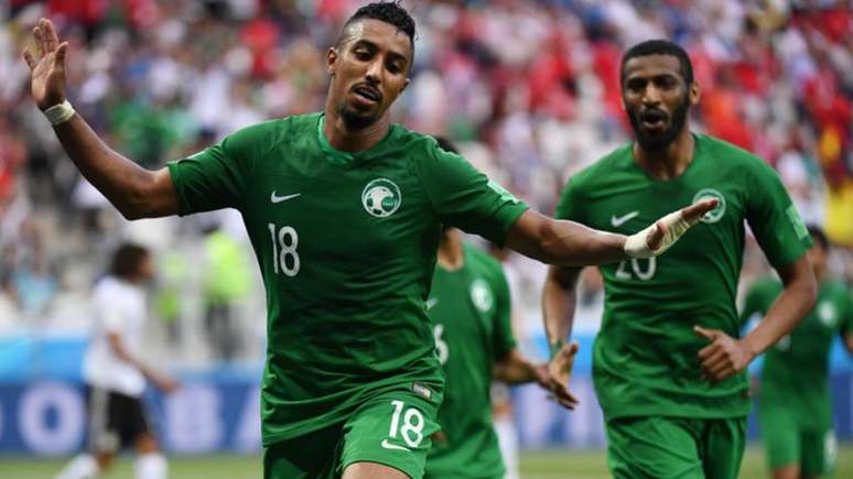 Salem marcou gol no último minuto e deu a vitória de virada para a Arábia Saudita (Foto: PHILIPPE DESMAZES / AFP)