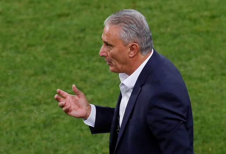 T&eacute;cnico Tite durante partida da sele&ccedil;&atilde;o brasileira contra a S&eacute;rvia na Copa do Mundo
27/06/2018 REUTERS/Maxim Shemetov