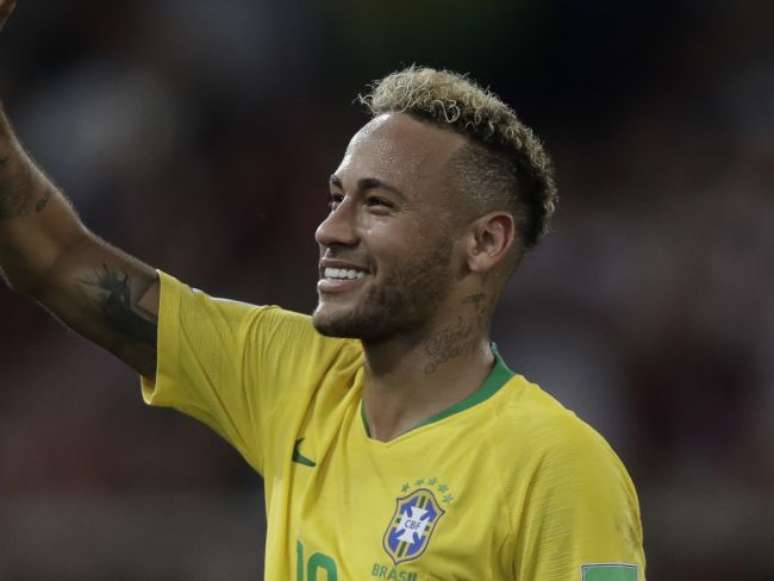 Neymar abriu um sorriso no final do jogo