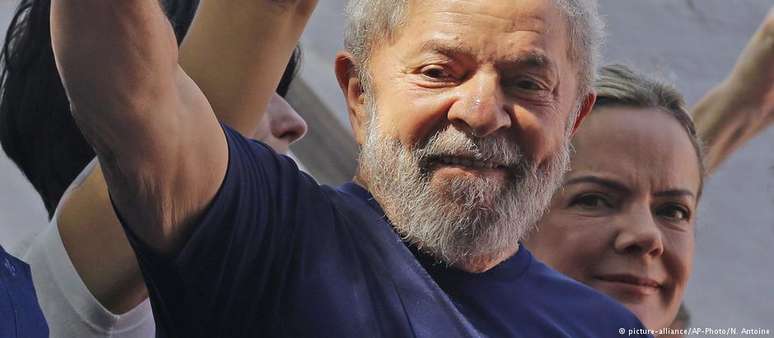 O ex-presidente Lula, em comício antes de ser preso em São Bernardo, em 7 de abril