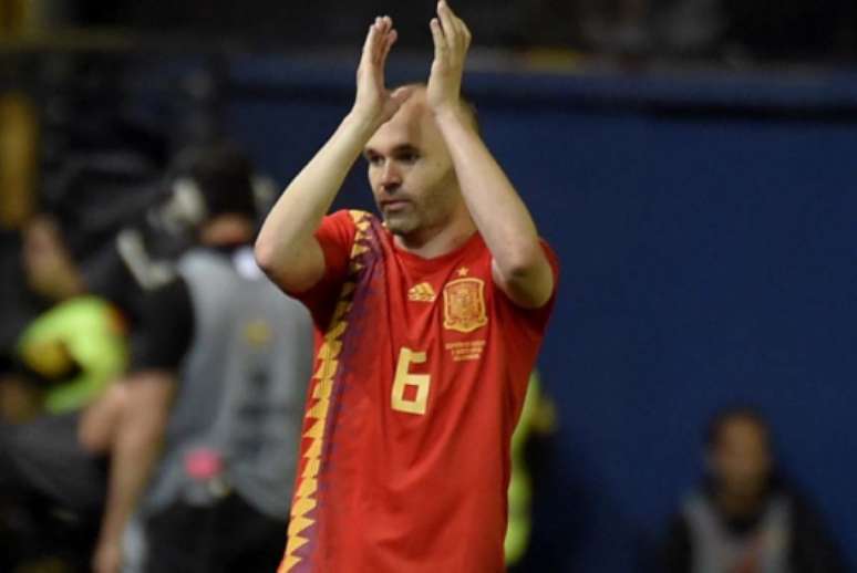 O camisa 6 pode estar se despedindo da seleção (Foto: JOSE JORDAN / AFP)