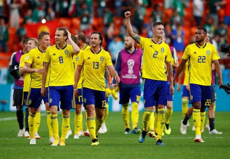 Jogadores da Suécia comemoram vitória contra o México 27/06/2018  REUTERS/Jason Cairnduff