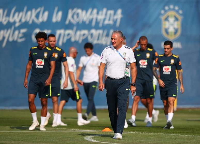 T&eacute;cnico Tite durante treino da sele&ccedil;&atilde;o brasileira 29/06/2018  REUTERS/Hannah McKay