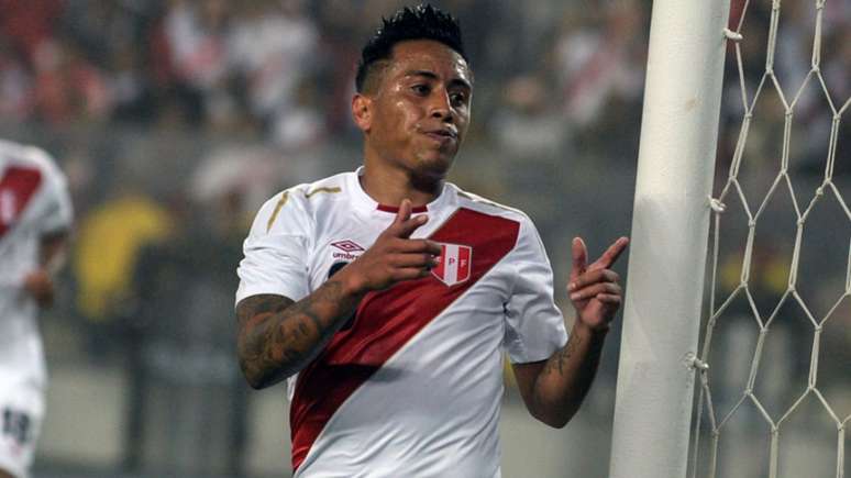 Santos tem interesse em Cueva, do São Paulo (AFP)