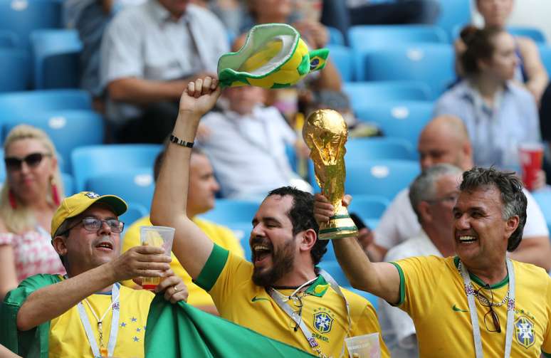 Torcida está empolgada com a campanha do Brasil na Copa