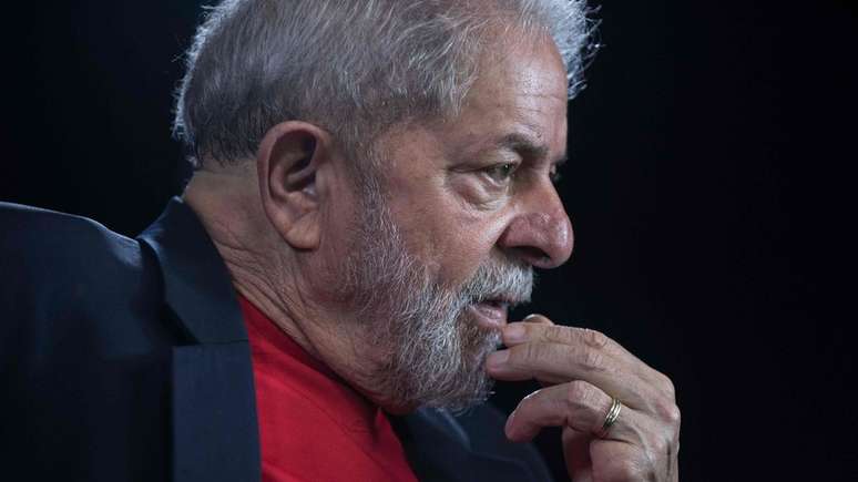 Para Sanches, Fachin est&aacute; certo e age em "defesa da decis&atilde;o do plen&aacute;rio" de permitir a pris&atilde;o de Lula em abril