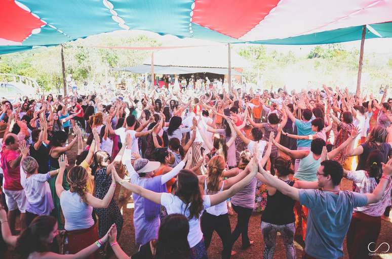Festival Ilumina reúne música, ioga, dança e meditação