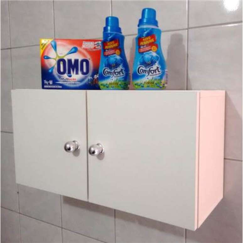 29. Arm&aacute;rio multiuso a&eacute;reo pequeno