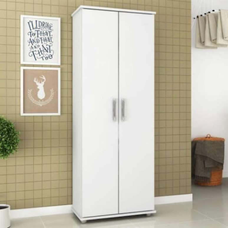 26. Arm&aacute;rio multiuso alto com duas portas