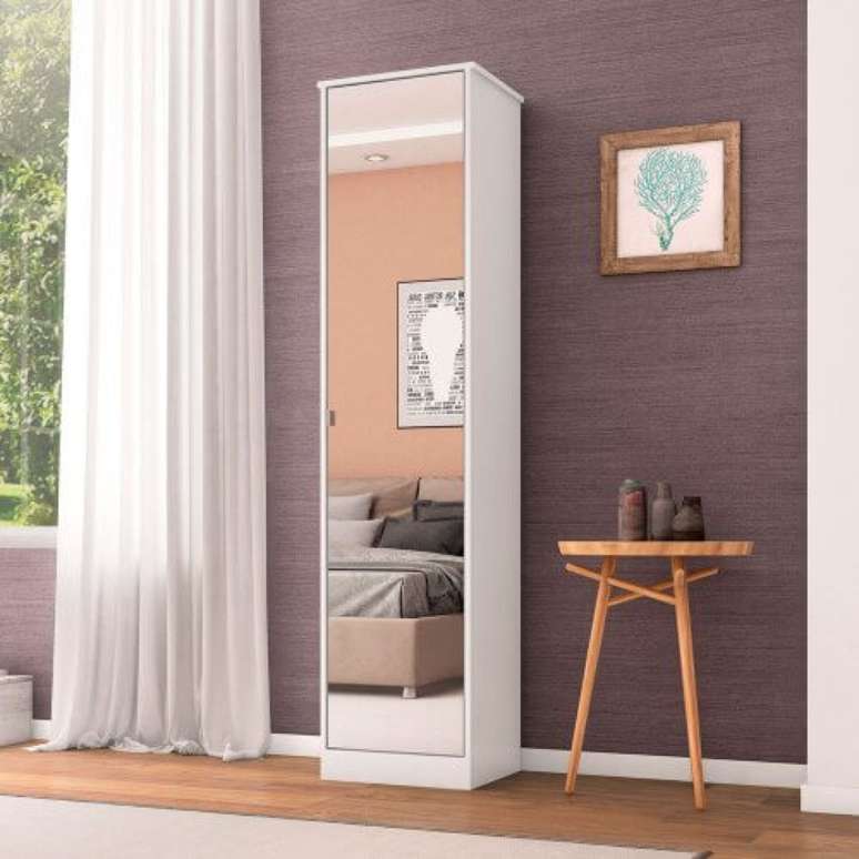 13. Voc&ecirc; pode tamb&eacute;m procurar um modelo de arm&aacute;rio multiuso com porta espelhada