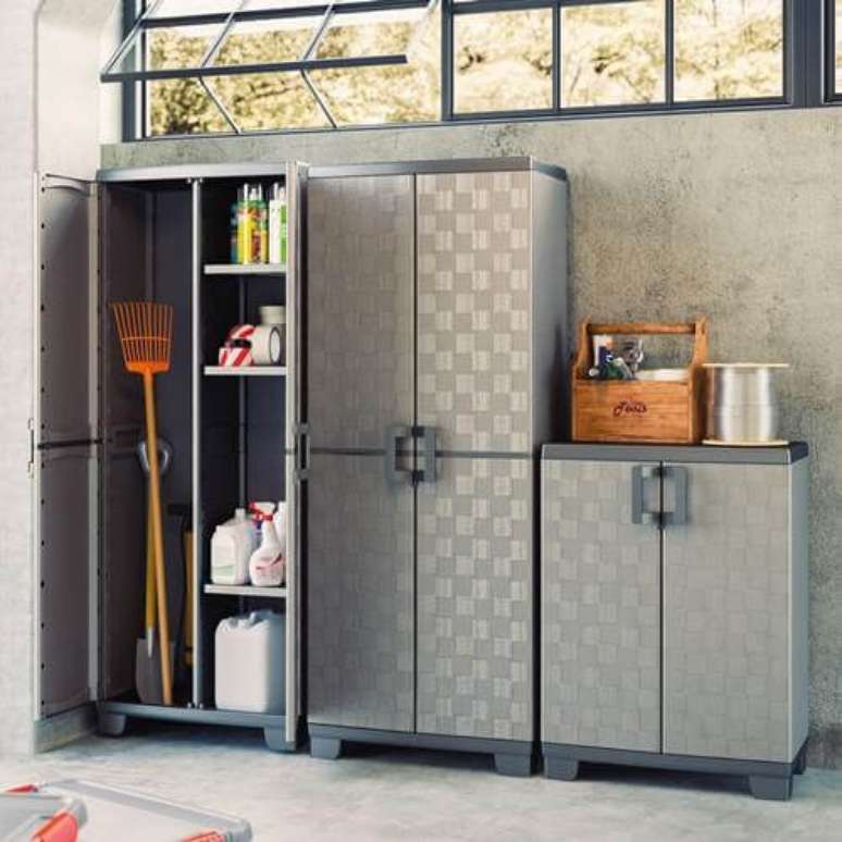 40. Se tiver muito espa&ccedil;o e coisas para guardar, voc&ecirc; pode usar v&aacute;rios arm&aacute;rios multiuso lavanderia juntos