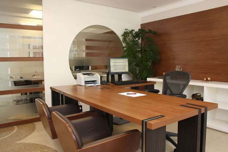 10 &ndash; Modelo de mesa para escrit&oacute;rio em &ldquo;L&rdquo; .