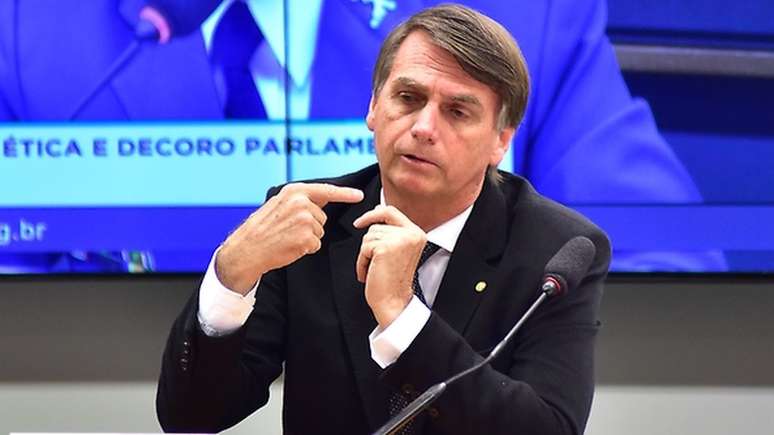 Considerado bom puxador de votos, Bolsonaro poderia ajudar a aumentar bancadas mesmo das legendas que não estejam oficialmente coligadas a ele
