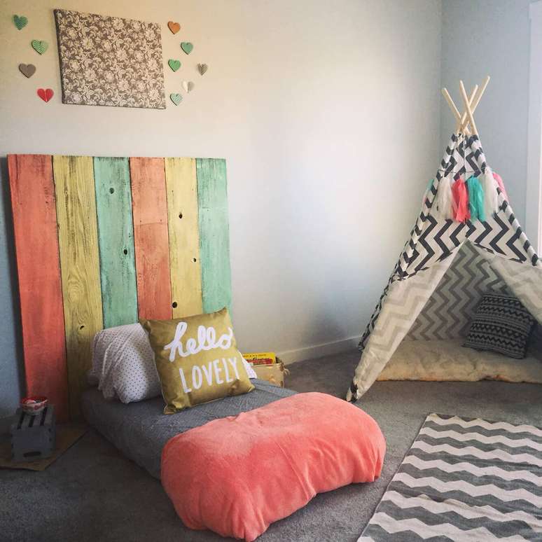 38 &ndash; Quarto com um estilo mais natural com uma cabana