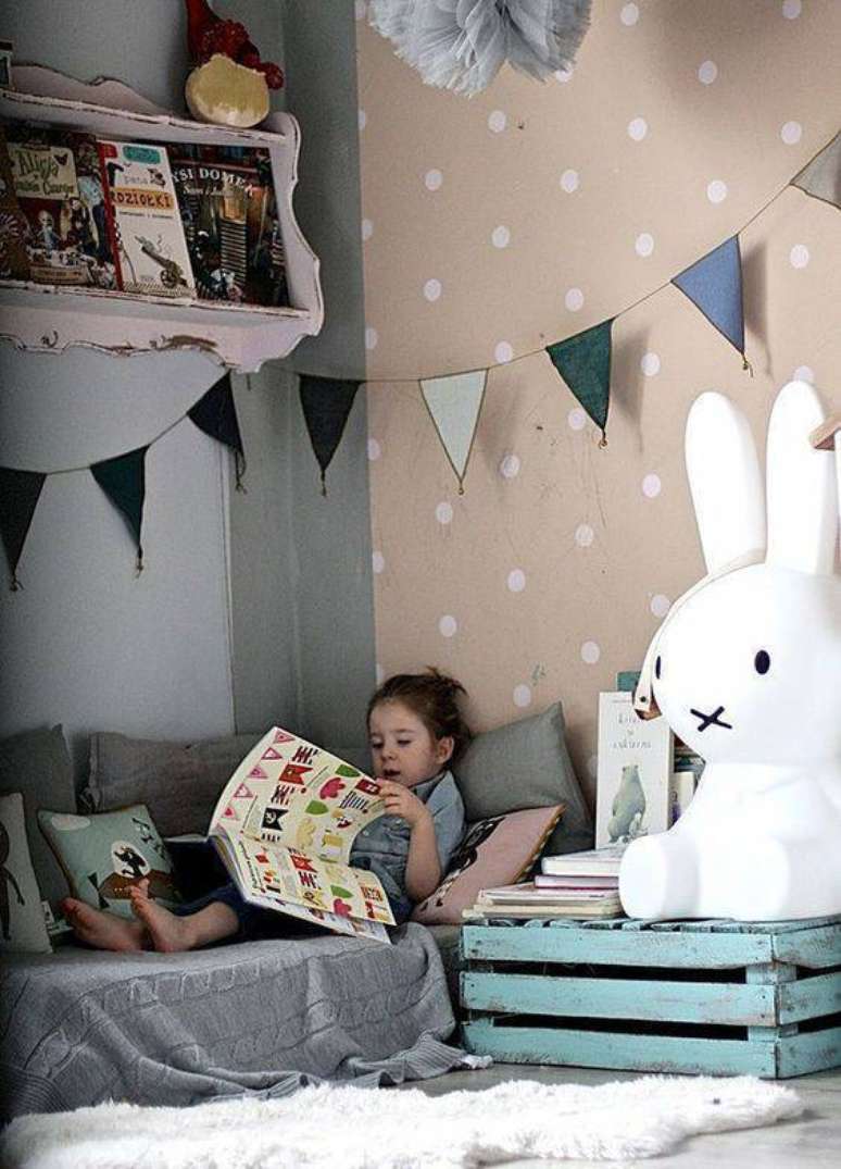 17 &ndash; As crian&ccedil;as crescem com mais autonomia no quarto montessoriano