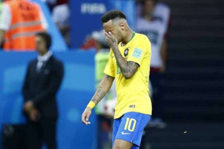 Seleção Brasileira viaja na noite desta sexta-feira (horário de Brasília) após eliminação da Copa do Mundo (Foto: AFP)