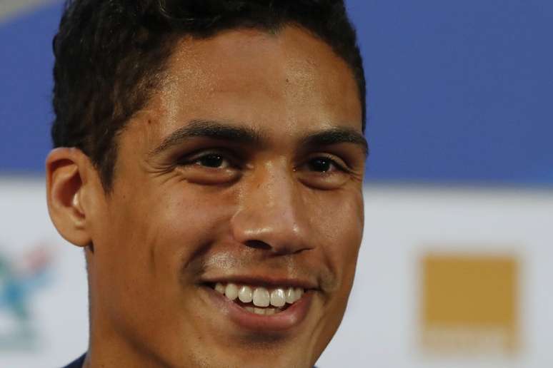 Raphaël Varane, da seleção francesa, dá entrevista coletiva em Istra, na Rússia
07/07/2018 REUTERS/Sergei Karpukhin