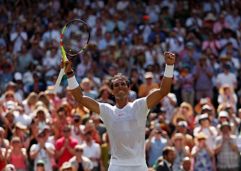 Nadal comemora vitória contra Alex De Minaur em Wimbledon
07/07/2018 REUTERS/Andrew Boyers