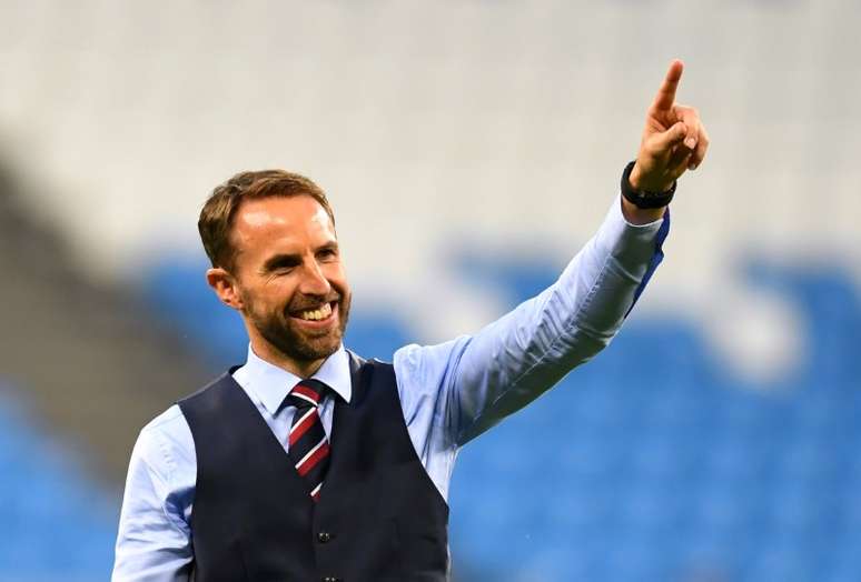 Técnico da Inglaterra, Gareth Southgate, comemora vitória sobre a Suécia na Copa do Mundo
07/07/2018 REUTERS/Dylan Martinez