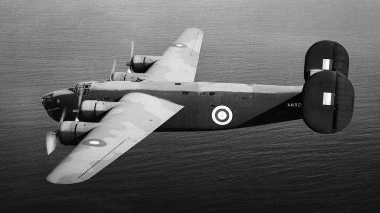 Foto de arquivo de um avião de bombardeio da Força Aérea Britânica, de fabricação americana