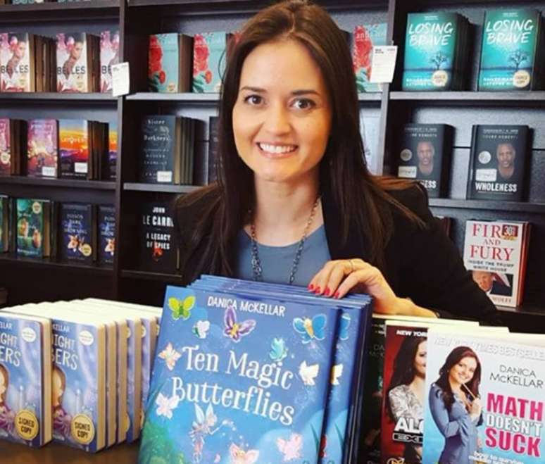 Danica McKellar tamb&eacute;m &eacute; formada em matem&aacute;tica e hoje escreve livros sobre o tema.&nbsp;