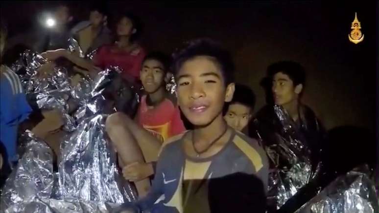 Meninos tailandeses presos em caverna, em imagem retirada de vídeo divulgado pela Marinha 03/07/2018 Marinha tailandesa/Divulgação via Reuters TV