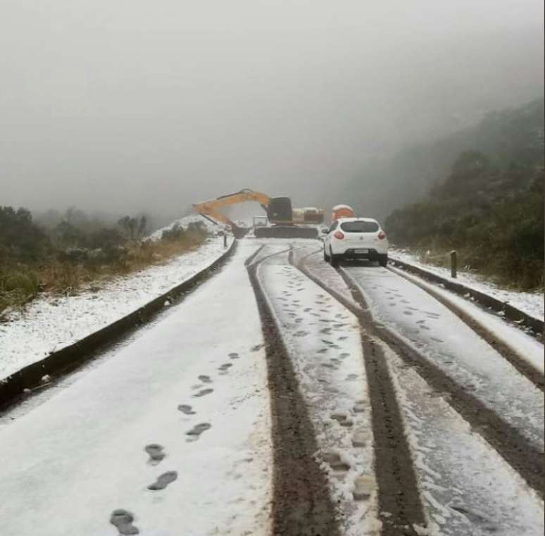 No município de Ubirici, a neve foi mais intensa e chegou a acumular cerca de 3 centímetros