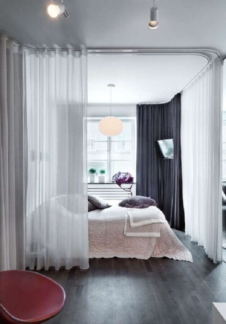 7. Decoração de quarto com cortina divisória de ambiente