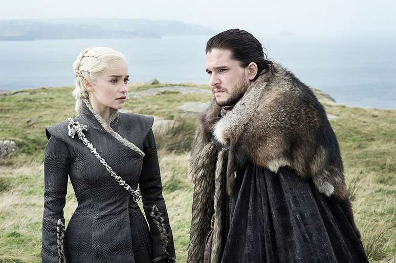 Emilia Clarke e Kit Harington em 'Game of Thrones'
