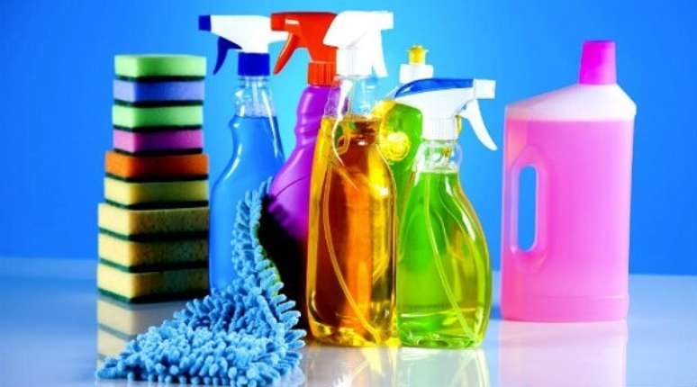 1- Produtos de limpeza caseiro previne alergias e protege o meio ambiente.