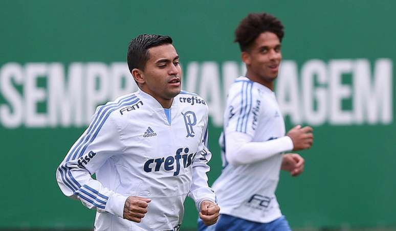 Dudu participa de treino no Palmeiras após recusa de proposta chinesa (Foto: Cesar Greco)