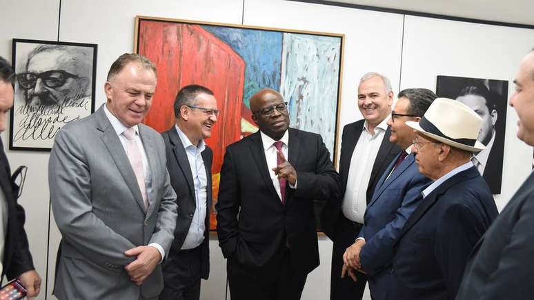 O ex-ministro do STF Joaquim Barbosa se constrangia em eventos com políticos do PSB