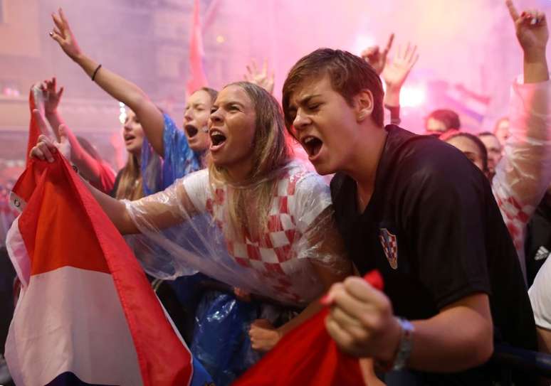 Torcedores da Croácia vibram em Zagreb
 11/7/2018     REUTERS/Antonio Bronic   