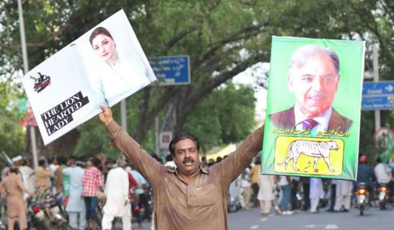 Apoiador do ex-premier Nawaz Sharif protesta contra sua prisão