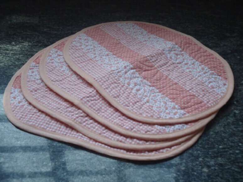 14- Jogo americano oval.