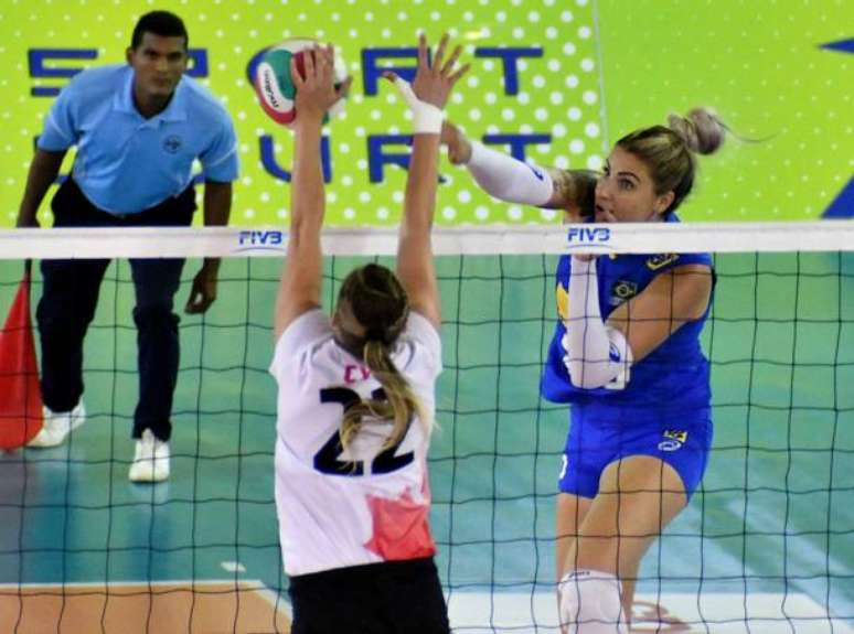 A seleção brasileira feminina de vôlei foi comandada por Wagner Coppini, o Wagão, que também é auxiliar técnico do time principal