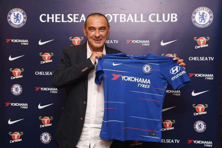 Maurizio Sarri mal chegou e já quer cinco nomes para reforçar o elenco (Foto: Divulgação/Chelsea)